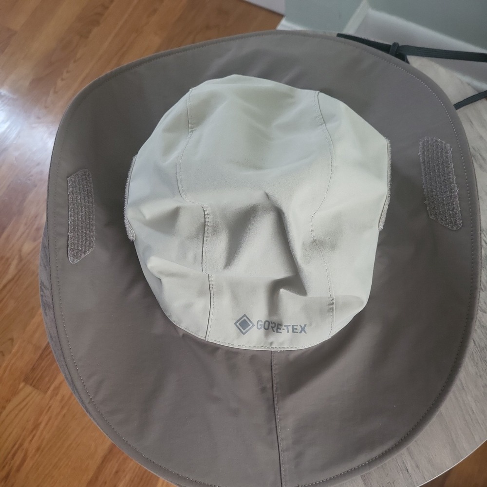 Outdoor Research men medium GORE-TEX Wide Brim Hat Khaki upf 50+